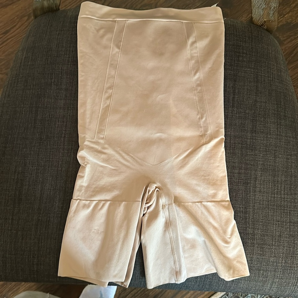 Spanx Size Medium Shapewear *Mint*- Preowned Beige
